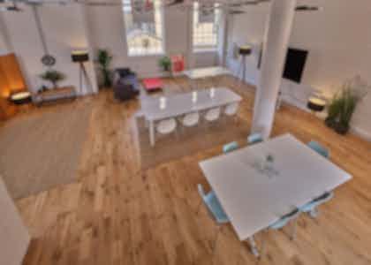 Creative meeting space in central London 0